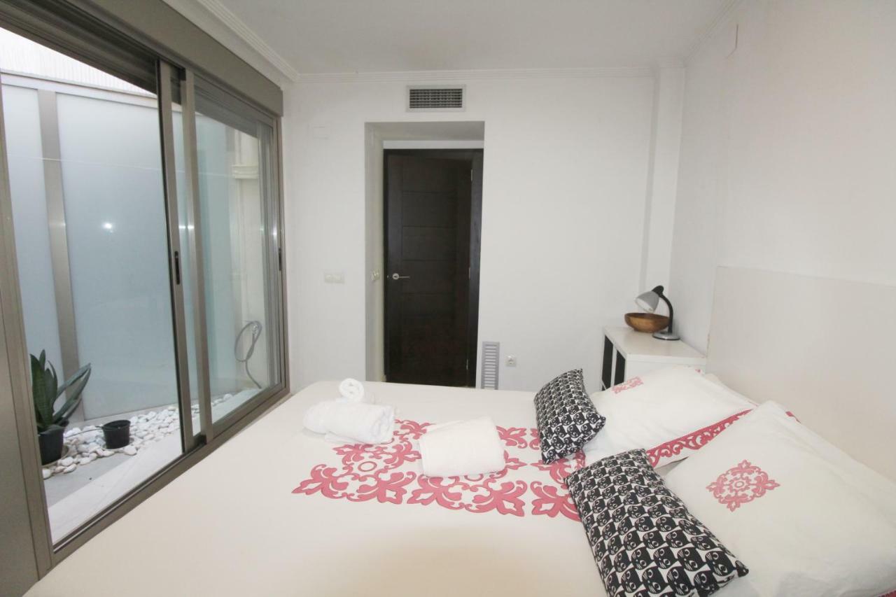 Precioso Apartamento Al Lado De Las Torres De Serrano Valencia Exteriör bild